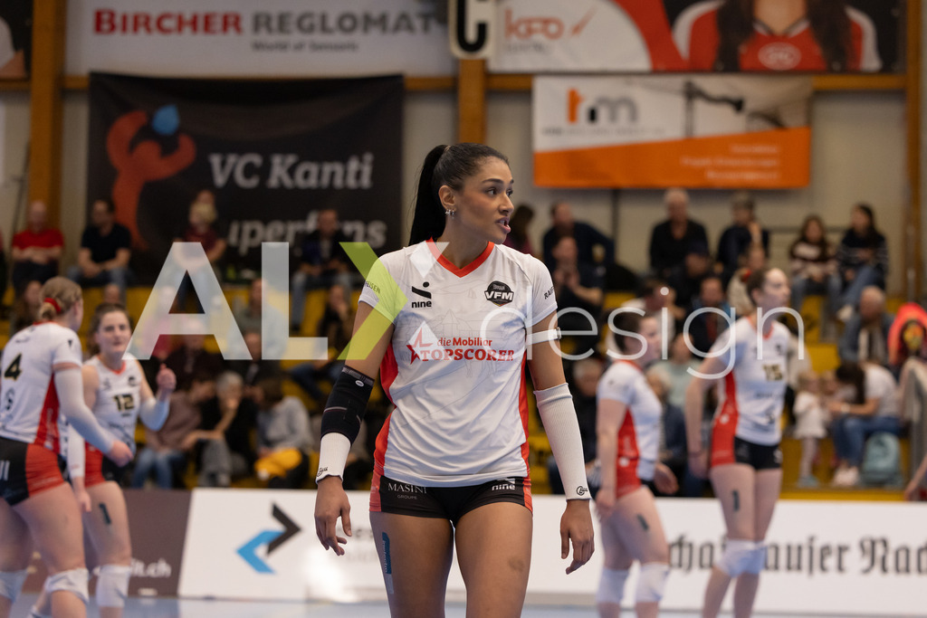 Volleyball I Frauen I Saison 2025-2026 I Volleyball NLA | Women I 1/4 Finals I VC Kanti Schaffhausen - BIWI Volleyball Franches-Montagnes I 21.02.2026 | 8 Letícia Bonardi (BR) (BIWI VFM) – Diagonalangriff - Realisiert mit Pictrs.com