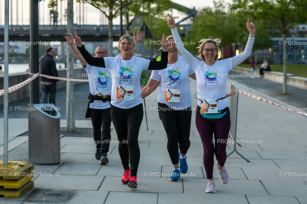 16. OBI Nachtlauf des ASV Koeln; Koeln, 17.05.23 | Impressionen vom 16. OBI Nachtlauf des ASV Koeln am 17.05.23 an Rheinpromenade und Tanzbrunnen in Koeln (Deutschland). Foto: BEAUTIFUL SPORTS/Ulrich Fassbender