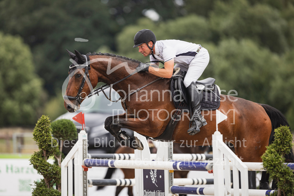 250628_PfSpTa_Youngster-S-442 | Deine schönsten Turniermomente als professionelle Fotos! Entdecke hochwertige Pferdesport-Fotografie im Online-Shop. Jetzt Fotos finden & bestellen!