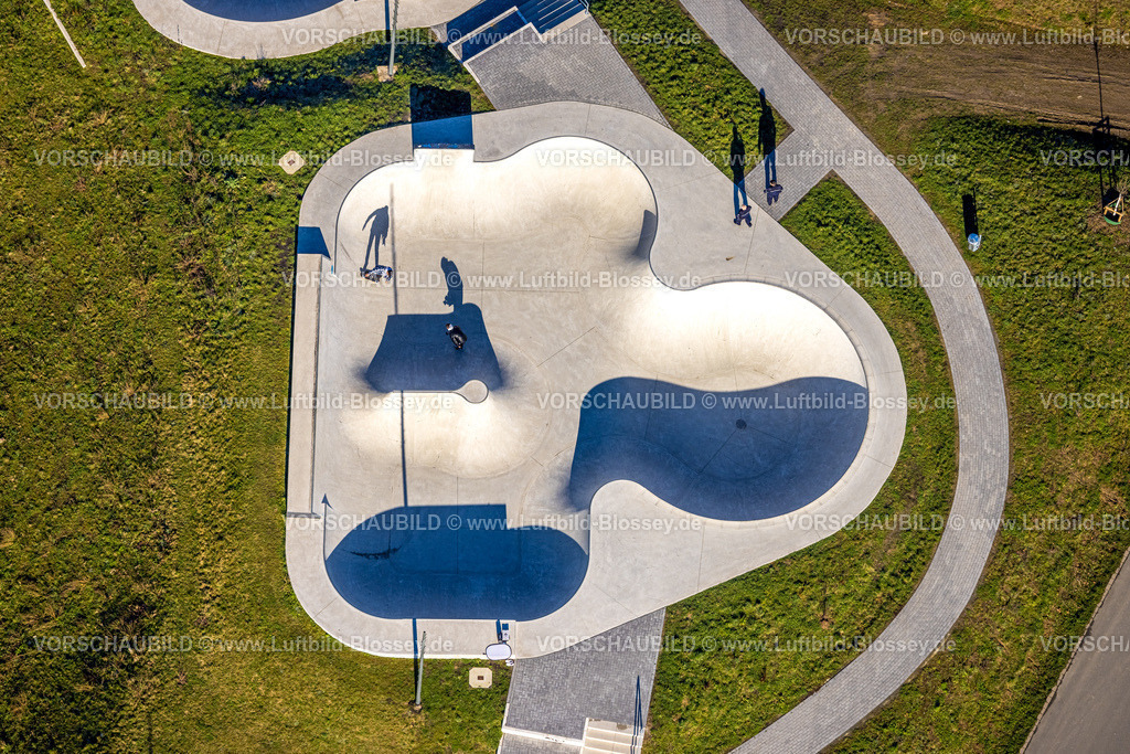 Dortmund230200802 | Luftbild, Pumptrack im Sport- und Freizeitpark Hombruch (Skatepark Hombruch), Hombruch, Dortmund, Ruhrgebiet, Nordrhein-Westfalen, Deutschland