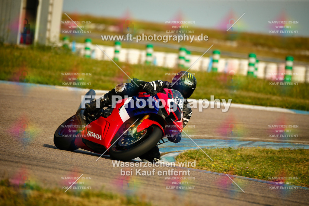 _MOT5344 | Hier findet Ihr Bilder von Touristenfahrten auf der Nürburgring Nordschleife oder von anderen Veranstaltungen die ich besucht habe. Viel Spass beim Durch Schauen 