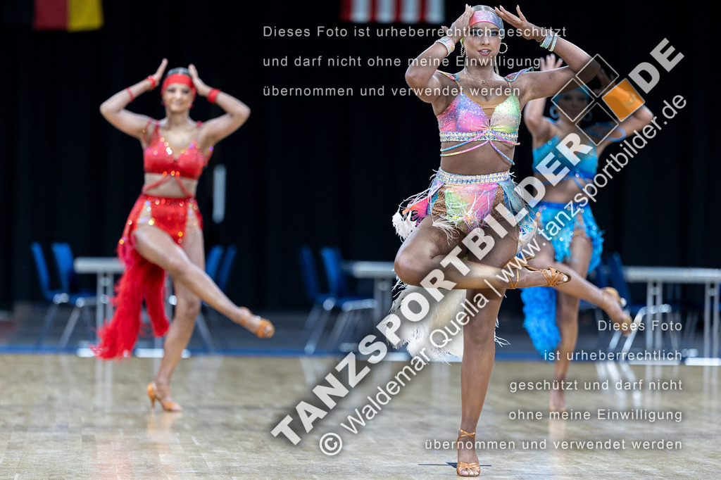 20240310-00245 | Hier finden Sie Tanz Bilder vom Latein und Standard Formationen tanzen. Sportbilder vom Tanzsport. Schöne Fotos und von Weltmeisterschaft, Europameisterschaft, Bundesliga, Regionalliga, Oberliga und Landesliga sowie von GOC Stuttgart, DanceComp, WM Bremen