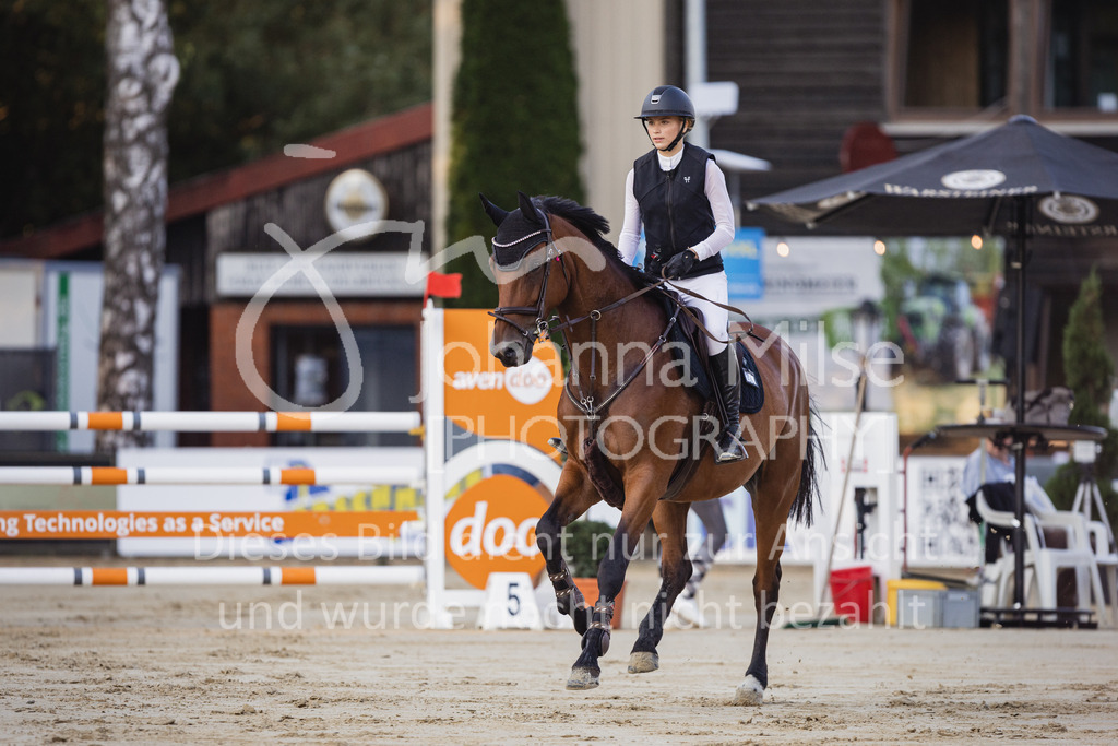 230723_Delbrueck_2Ph-L1-203 | Deine schönsten Turniermomente als professionelle Fotos! Entdecke hochwertige Pferdesport-Fotografie im Online-Shop. Jetzt Fotos finden & bestellen!