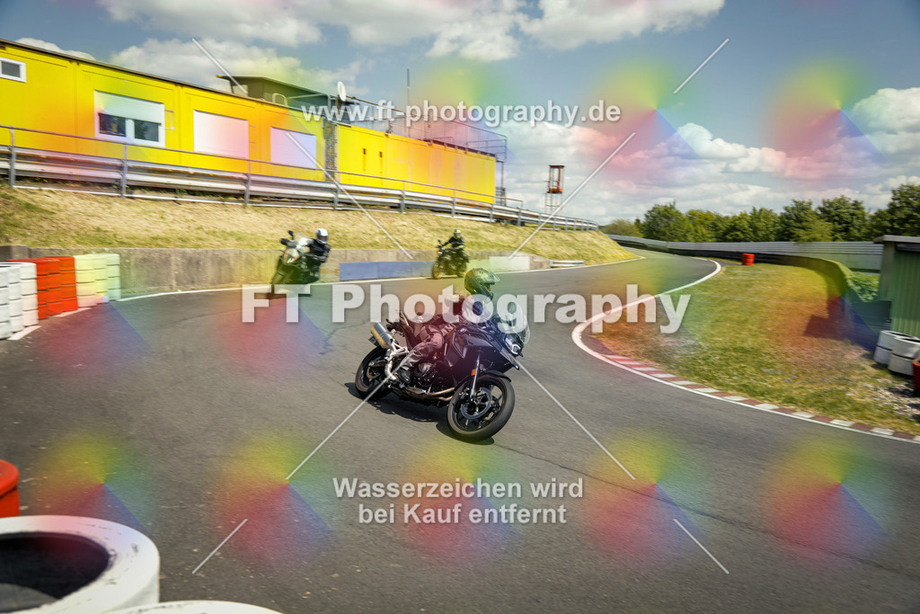 OBK_Mai_Volker_Adam-10870 | Hier findet Ihr Bilder von Touristenfahrten auf der Nürburgring Nordschleife oder von anderen Veranstaltungen die ich besucht habe. Viel Spass beim Durch Schauen 