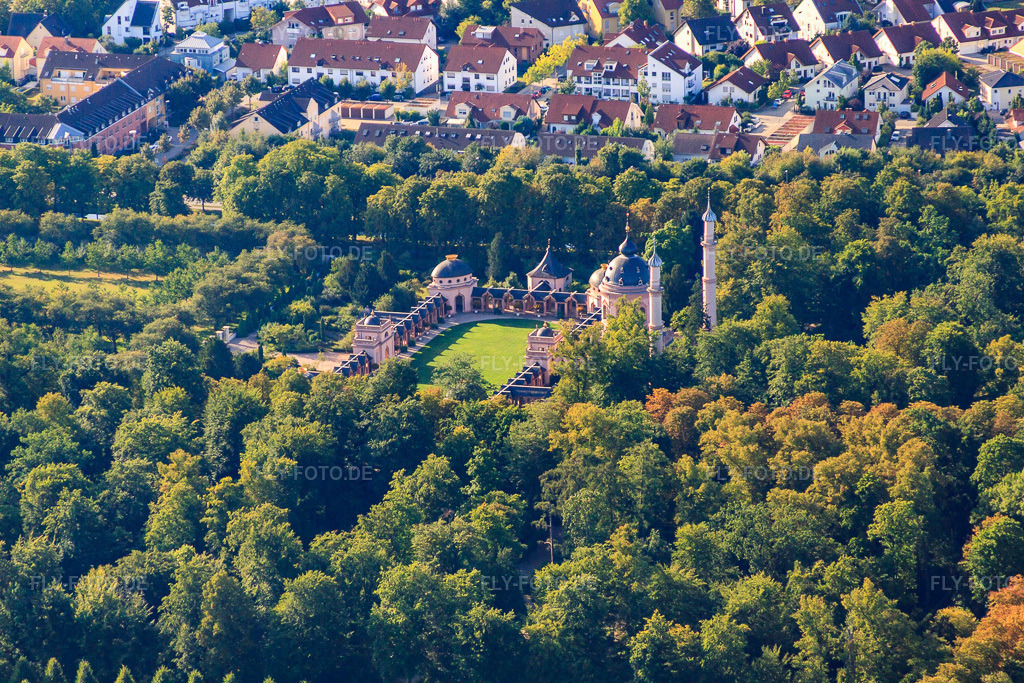 Luftbild: Moschee im Schwetzinger Schlossgarten in Schwetzingen im Bundesland Baden-Württemberg in Deutschland. Foto: IMG_52210.jpg vom 19.08.2012 durch Werner Riehm/FLY-FOTO.deGartenmoschee
