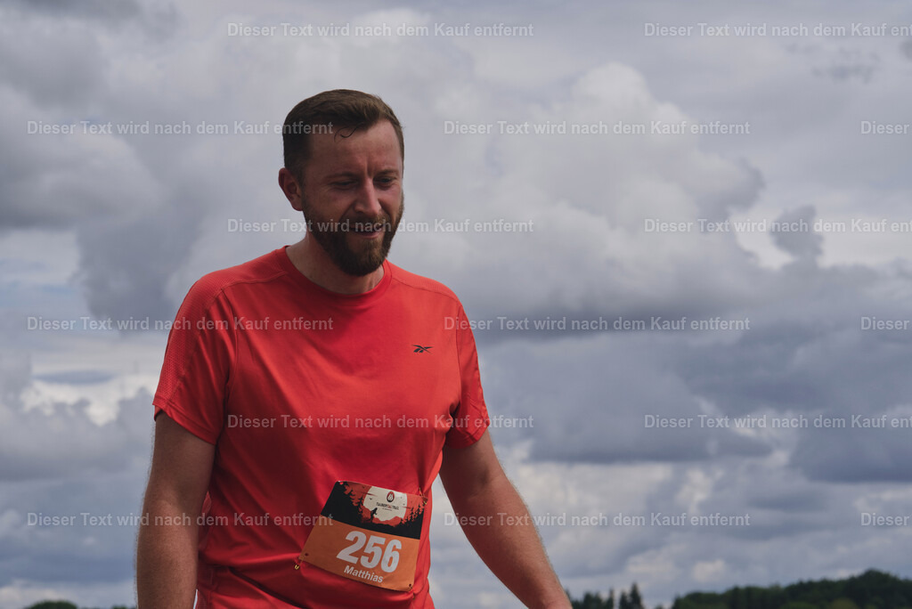 cineathletes-2025-07-12-11-31-4 | Sportfotografie rund um Obstacle Course Racing und Trail Run - Realisiert mit Pictrs.com