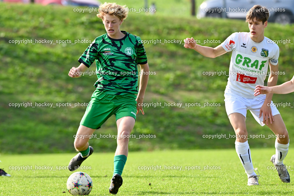 SC Landskron vs. Rapid Lienz | #5 Julian Loteritsch SC Landskron, #11 Krisztian Peter Csonka Rapid Lienz, SC Landskron vs. Rapid Lienz, SC Landskron vs. Rapid Lienz am 22.09.2024 in Villach (Sportanlage Landskron), Austria, (Photo by Bernd Stefan)