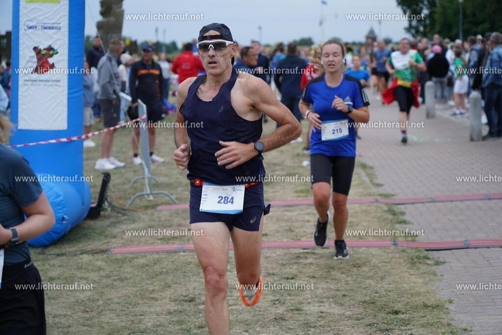 DSC05338 | Lichterlauf  - Realized with Pictrs.com