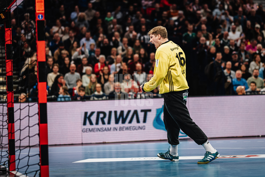 Handball | Männer | Saison 2024/2025 | DAIKIN Handball-Bundesliga | 10. Spieltag || Handball Sport Verein Hamburg vs. Füchse Berlin | 18.11.2024 | Robin Haug (#16, Handball Sport Verein Hamburg) jubelt nach einem gehaltenen Ball