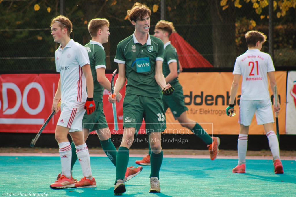 DM22 HALBFINALE RWK-HTCU 22.10.22-40 | lanaschraderfotografie - Realisiert mit Pictrs.com