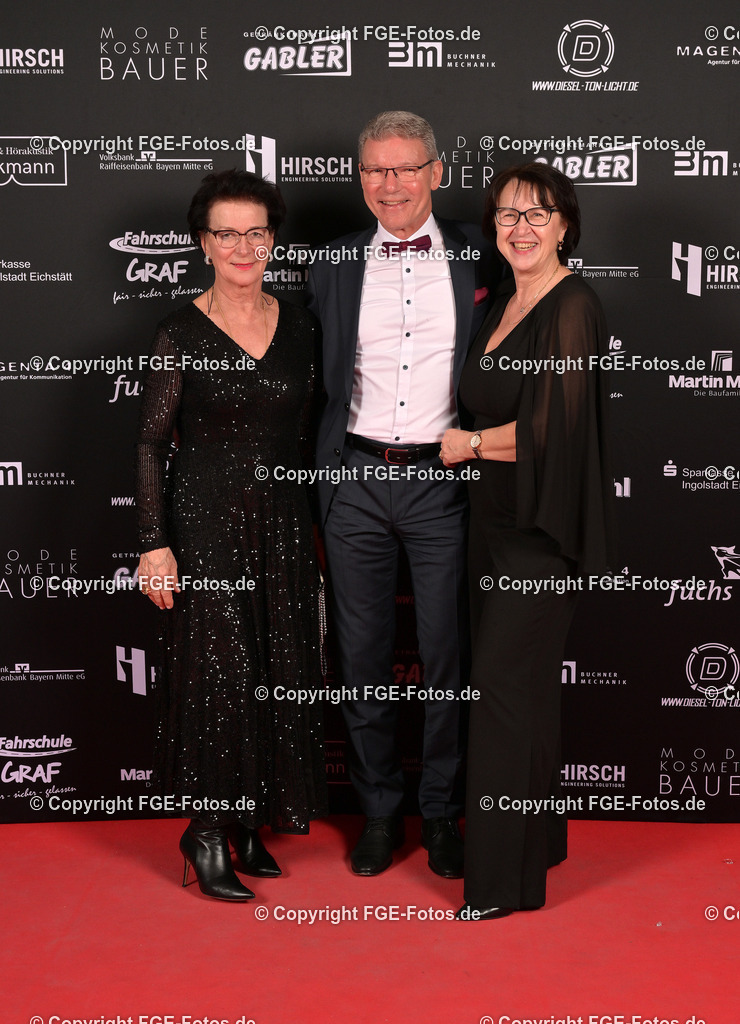 20240128-fge-fotos-0519 | Hofball der FGE am 28.01.2024 im Alten Stadttheater in Eichstätt. - Realisiert mit Pictrs.com