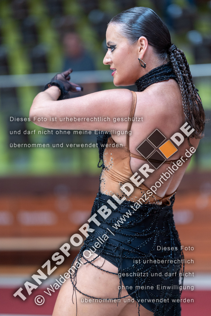 20240810-02236 | Hier finden Sie Tanz Bilder vom Latein und Standard Formationen tanzen. Sportbilder vom Tanzsport. Schöne Fotos und von Weltmeisterschaft, Europameisterschaft, Bundesliga, Regionalliga, Oberliga und Landesliga sowie von GOC Stuttgart, DanceComp, WM Bremen