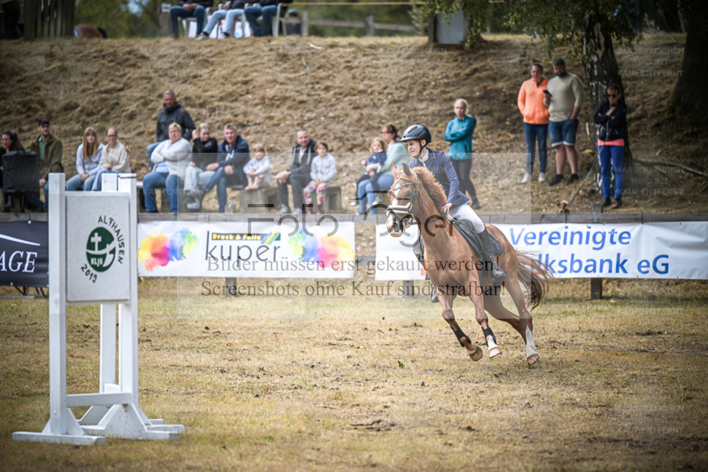 DOS_0468 | Entdecke hochwertige Reitturnierfotos von Foto Oger. Professionell, emotional und authentisch – jetzt Lieblingsmomente im Shop bestellen. - Realisiert mit Pictrs.com