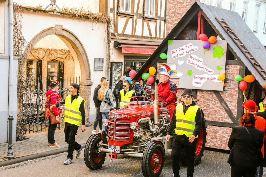 Fastnacht 2023-1915 | Erleben Sie den Zauber des Mittelrheins und entdecken Sie die atemberaubende Auswahl an Fotos und Bildern bei Rheinfotos. Wir bieten eine vielfältige Auswahl an Produkten wie Poster, Karten, Sticker, Textilien und Geschenkartikeln und Fototouren. - Realisiert mit Pictrs.com