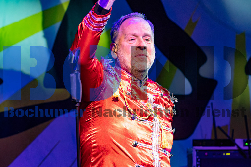 SES_GBAZEC20241227-7 | bond - Realisiert mit Pictrs.com