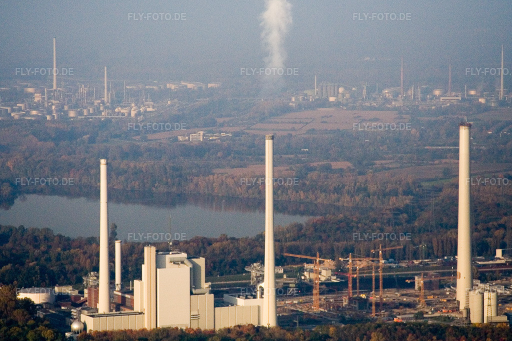 Luftbild: EnBW Kraftwerk von Süden im Ortsteil Daxlanden in Karlsruhe im Bundesland Baden-Württemberg in Deutschland. Foto: IMG_14116.jpg vom 11.10.2008 durch Werner Riehm/FLY-FOTO.de