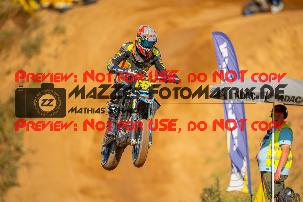 MaZZes-Fotomatrix-20260815-601963 | S2