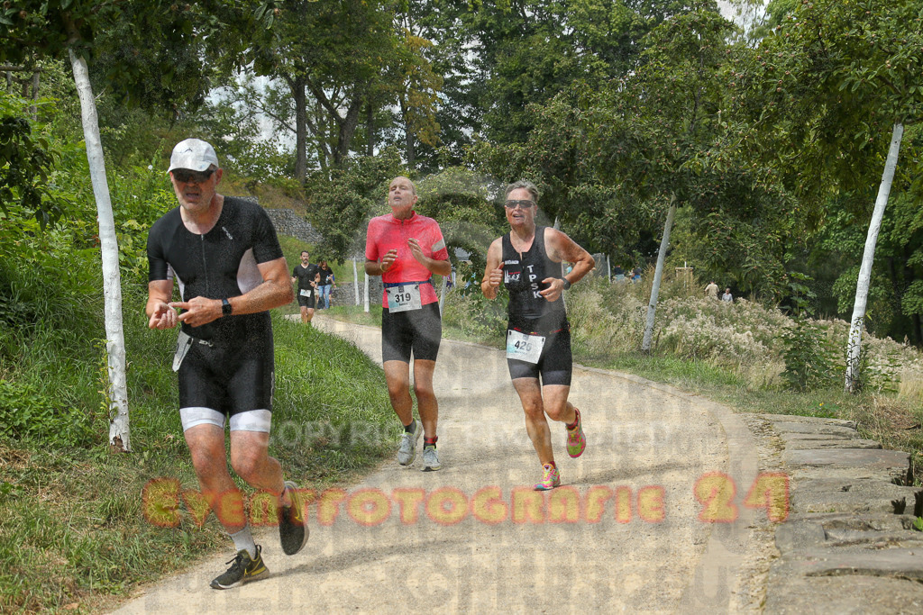 250824_1341_EX1_3246 | Sportfotografie im Rhein-Sieg Kreis, Köln, Bonn, NRW, Rheinland Pfalz, Hessen, etc. Unser Tätigkeitsfeld umfasst den Laufsport vom Volkslauf über den Marathon, Duathlon, Triathon bis zum Ultralauf wie Kölnpfad Ultra oder Schindertrail.