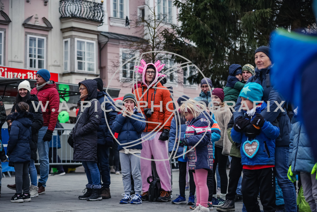 SILVESTERLAUF LINZ 25 | Linz, AUSTRIA, 31. Dezember 25, TRIRUN SILVESTERLAUF LINZ 25 , Image shows: 
Photo: WAPICS / BINDER Manuel