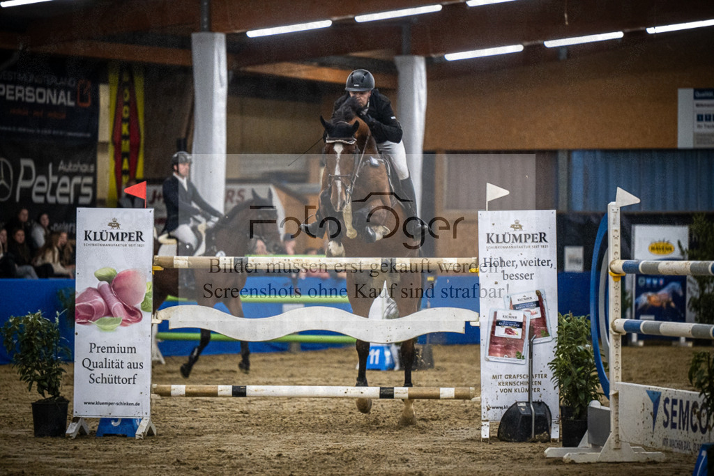 DOS_1821 | Entdecke hochwertige Reitturnierfotos von Foto Oger. Professionell, emotional und authentisch – jetzt Lieblingsmomente im Shop bestellen.Deutschlandweite Turnierfotografie. - Realisiert mit Pictrs.com