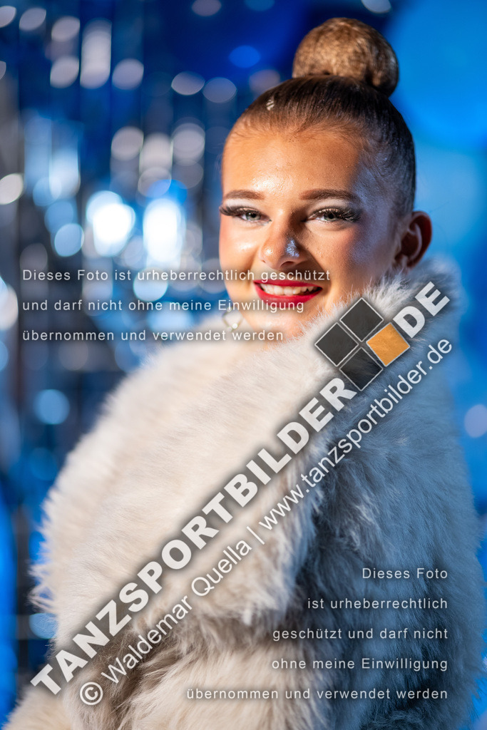 20260321-13864 | Hier finden Sie Tanz Bilder vom Latein und Standard Formationen tanzen. Sportbilder vom Tanzsport. Schöne Fotos und von Weltmeisterschaft, Europameisterschaft, Bundesliga, Regionalliga, Oberliga und Landesliga sowie von GOC Stuttgart, DanceComp, WM Bremen