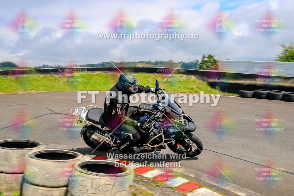 _TCM3247 | Hier findet Ihr Bilder von Touristenfahrten auf der Nürburgring Nordschleife oder von anderen Veranstaltungen die ich besucht habe. Viel Spass beim Durch Schauen 