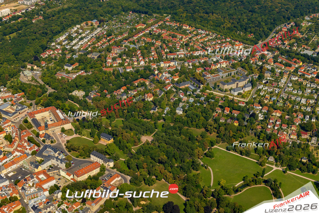 Stadt Weimar von Oben- Die Luftaufnahme wurde 2025 vom UL-Flugzeug heraus erstellt ( keine Drohnenaufnahme ) - Hochauflösende Luftaufnahme - für Wandbilder und großformatige Ausdrucke geeignet. Das besondere Geschenk!Hier alle&nbsp;Infos zur Lizenzierung der LuftaufnahmeWir fliegen auch dieses Jahr wieder in Ihre Region um Luftbilder zu erstellen.- Luftbild anfragen