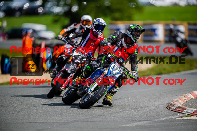 MaZZes_FotoMatrix_220904_9723 | UE40