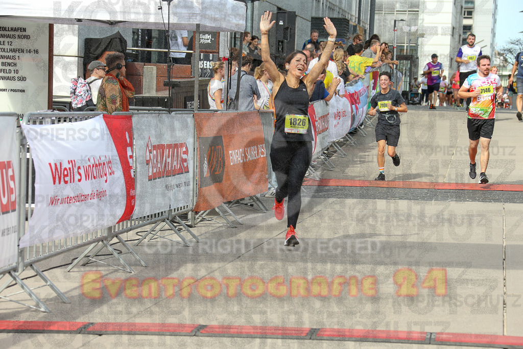 250920_1336_EX1_5774 | Sportfotografie im Rhein-Sieg Kreis, Köln, Bonn, NRW, Rheinland Pfalz, Hessen, etc. Unser Tätigkeitsfeld umfasst den Laufsport vom Volkslauf über den Marathon, Duathlon, Triathon bis zum Ultralauf wie Kölnpfad Ultra oder Schindertrail.
