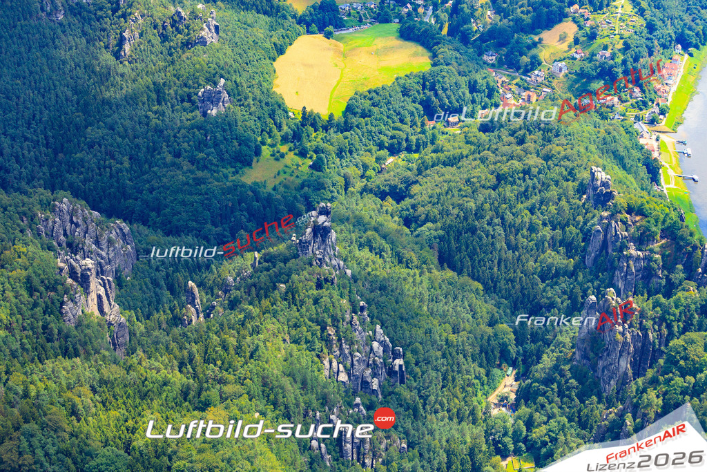 Die Luftaufnahme Saechsische_schweiz - Rathen wurde vom UL-Flugzeug (keine Drohne) aus fotografiert.Hohe Druck- Auflösung-die Geschenkidee!