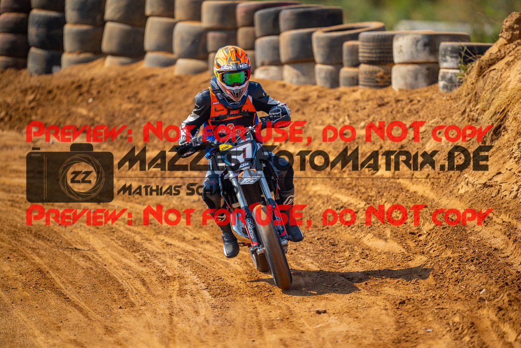 MaZZes-Fotomatrix-20260815-605166 | ROOKIES