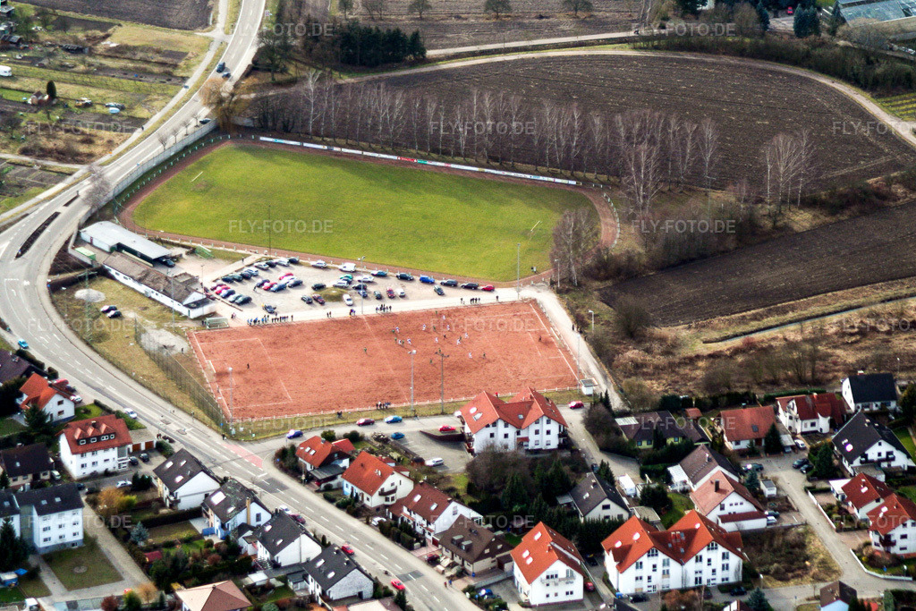 Luftbild: Sportplatz- Fussballplatz in Hagenbach im Bundesland Rheinland-Pfalz in Deutschland. Foto: IMG_1093.jpg vom 19.02.2006 durch Werner Riehm/FLY-FOTO.de