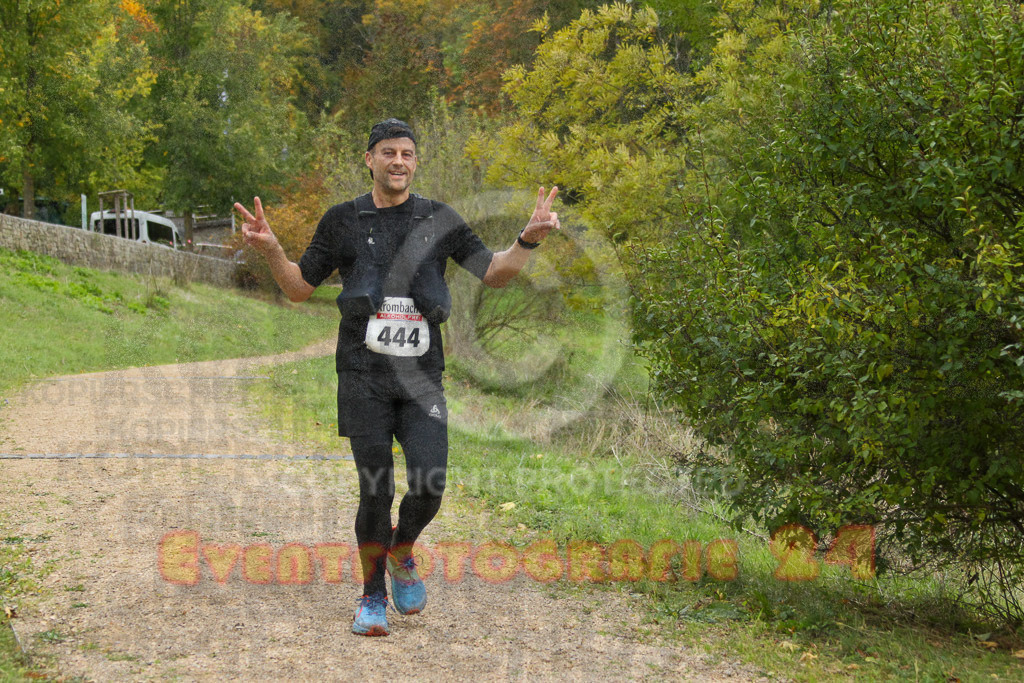 231029_1158_EV4_2590 | Sportfotografie im Rhein-Sieg Kreis, Köln, Bonn, NRW, Rheinland Pfalz, Hessen, etc. Unser Tätigkeitsfeld umfasst den Laufsport vom Volkslauf über den Marathon, Duathlon, Triathon bis zum Ultralauf wie Kölnpfad Ultra oder Schindertrail.