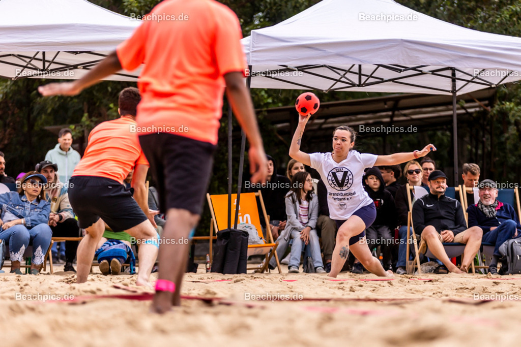 2025-200084165-Strandvölkerball-WM |  24.08.2025; Berlin Foto: Gerold Rebsch - www.beachpics.de
