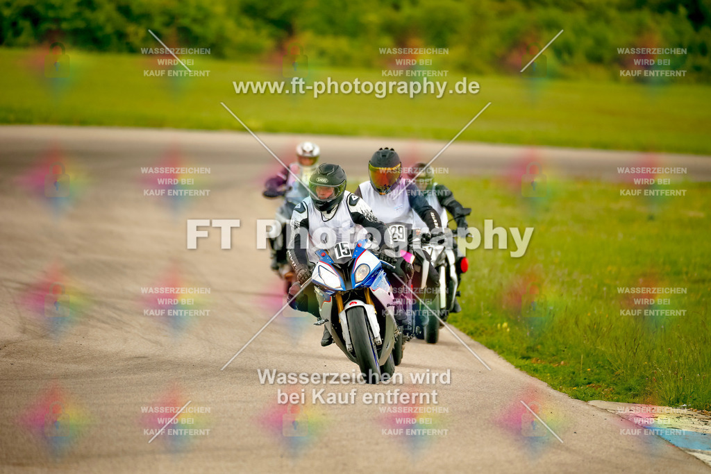 _MOT2411 | Hier findet Ihr Bilder von Touristenfahrten auf der Nürburgring Nordschleife oder von anderen Veranstaltungen die ich besucht habe. Viel Spass beim Durch Schauen 