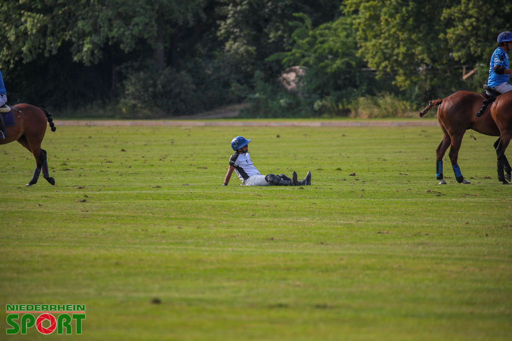 Polo_Willich_070623_148 | Bildergalerie von Sport-Ereignissen aber auch von weiteren spannenden Dingen - nicht nur vom Niederrhein. In Anlehnung an den bekannten Spruch von Hanns Dieter Hüsch heißt das Motto: "Niederrhein ist überall".  - Realisiert mit Pictrs.com