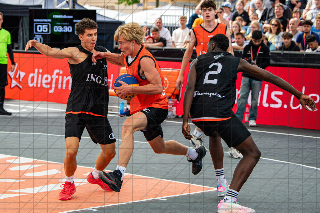DIE FINALS 2025 | Dt. Meisterschaft 3x3   | //  03.08.25: DIE FINALS 2025 | Dt. Meisterschaft 3x3   / Dresden / Deutschland  //   CREDIT:www.bullenfotos.de, Martin König, Hörner Weg 40, D-49078 Osnabrück, +4917663732967 // Nutzung und Weitergabe nur zu den vereinbarten Zwecken. Presseanfragen an Ersteller. Alle Rechte beim Ersteller. Honorierung nach MFM. - Realisiert mit Pictrs.com