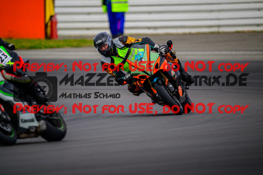 MaZZes_Fotomatrix_20250421_6007705_3693 | GELB