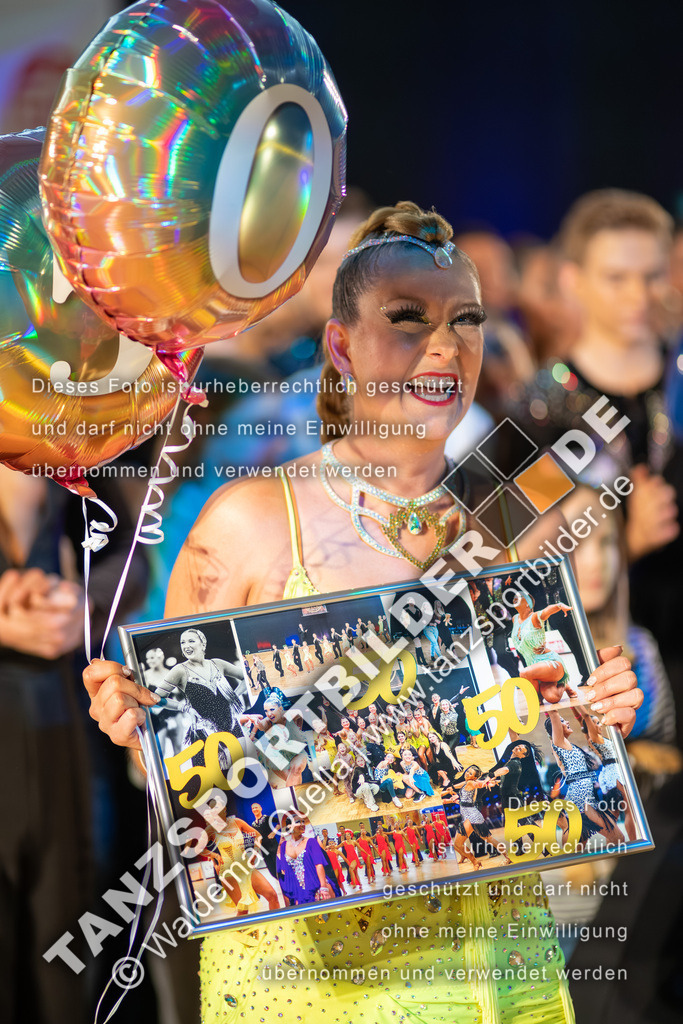 20260321-02729 | Hier finden Sie Tanz Bilder vom Latein und Standard Formationen tanzen. Sportbilder vom Tanzsport. Schöne Fotos und von Weltmeisterschaft, Europameisterschaft, Bundesliga, Regionalliga, Oberliga und Landesliga sowie von GOC Stuttgart, DanceComp, WM Bremen