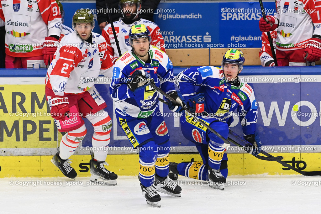 EC IDM WÄRMEPUMPEN VSV vs. HCB Südtirol Alperia | #78 Felix Maxa EC VSV, #14 Johannes Tschurnig EC VSV, #27 Jason Seed HCB Südtirol Alperia, EC IDM WÄRMEPUMPEN VSV vs. HCB Südtirol Alperia, EC IDM WÄRMEPUMPEN VSV vs. HCB Südtirol Alperia am 28.12.2025 in Villach (Stadthalle Villach), Austria, (Photo by Bernd Stefan)