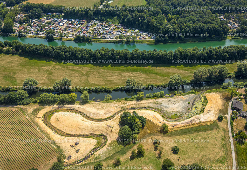 Schermbeck220703810 | Luftbild, Projekt Lebendige Lippe, Renaturierung des Mündungsbereichs, der Schermbecker Mühlenbach mit Sohlgleiten genannte Fischtreppen fließt in Schleifen in den Fluss Lippe, Wesel-Datteln-Kanal, Gietlingsweg, Rhein-Bricht, Schermbeck, Ruhrgebiet, Nordrhein-Westfalen, Deutschland