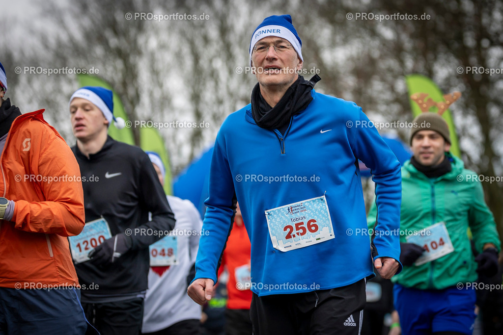 Bonner Nikolauslauf in Bonn, 08.12.2024 | Impressionen vom Bonner Nikolauslauf am 08.12.2024 in Bonn (Freizeitpark Rheinaue). Foto: BEAUTIFUL SPORTS/Axel Kohring