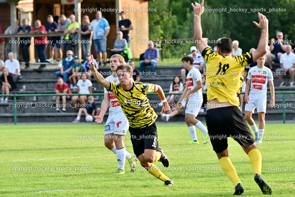 FC Faakersee vs. Rapid Lienz  | #5 Cajetan Maria Thaddäus Kolig FC Faakersee, #18 Andreas Unterguggenberger FC Faakersee, Jubel FC Faakersee, FC Faakersee vs. Rapid Lienz , FC Faakersee vs. Rapid Lienz  am 04.08.2024 in Faakersee (Sportplatz Faakersee), Austria, (Photo by Bernd Stefan)
