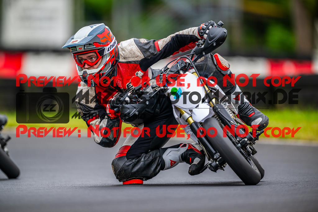 MaZZes_FotoMatrix_240619_6007705_7304 | Fotograf Mathias Schmid
Sportfotograf,
Eventfotograf,
Hochzeitsfotograf,
Portraitfotograf