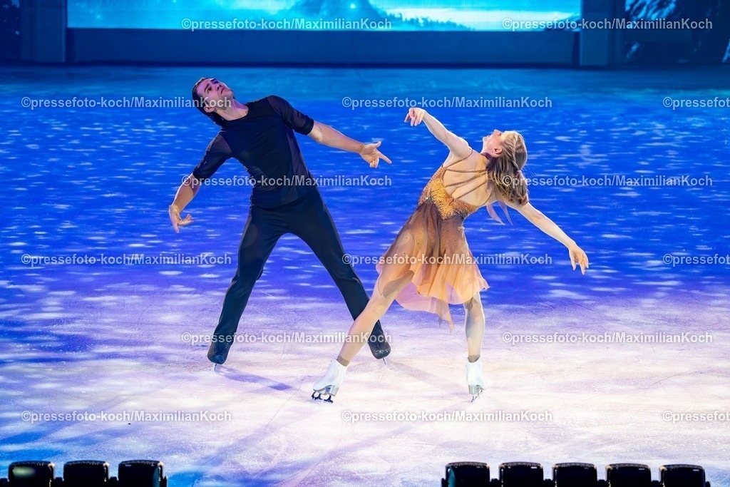 xkkux26042600003 | 26.04.2025, xkkux, Düsseldorf, Holiday on Ice in der Mitsubishi Electric HALLE. Eiskunstlauf-Weltmeister und Olympia-Duo Minerva-Fabienne Hase und Nikita Volodin bei der Show „Cinema of Dreams“ mit ihrem letzten Gastauftritt als Paar zusammen beim Eiskunstlaufen.