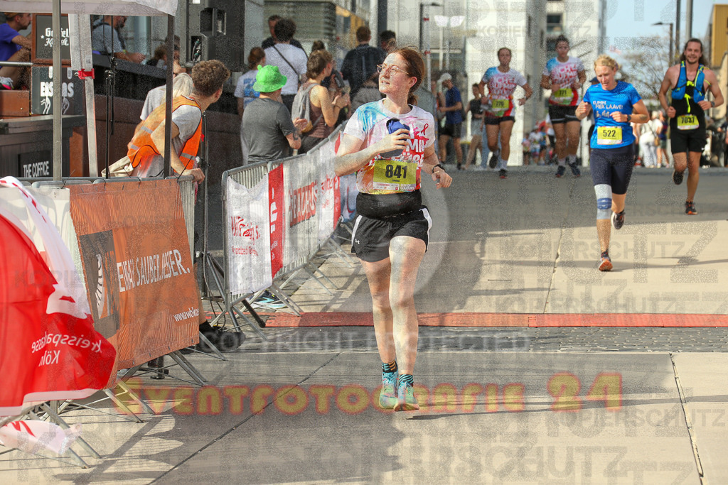 250920_1535_EX1_0071 | Sportfotografie im Rhein-Sieg Kreis, Köln, Bonn, NRW, Rheinland Pfalz, Hessen, etc. Unser Tätigkeitsfeld umfasst den Laufsport vom Volkslauf über den Marathon, Duathlon, Triathon bis zum Ultralauf wie Kölnpfad Ultra oder Schindertrail.