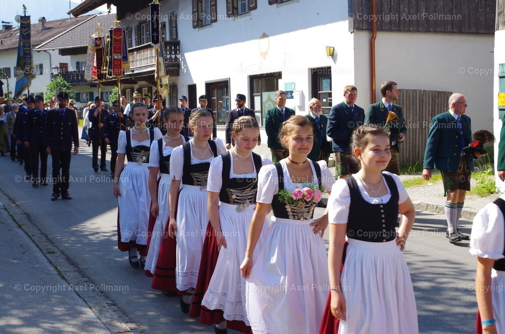 IMGP3674 | fotografiert von Axel PollmannLeonhardi Wallfahrt Benediktbeuern und Murnau, Fronleichnam, Fasching, Landschaft im Loisachtal und Benediktbeuern  - Realisiert mit Pictrs.com