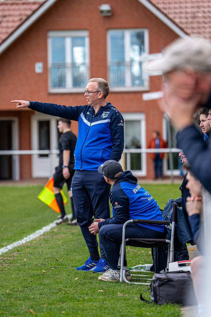 Fußball I Herren I Saison 2025-2026 I Halbfinale Kreispokal VEC I  BW Langförden - TV Dinklage II I 19029 | jns.sportfotos - Realisiert mit Pictrs.com