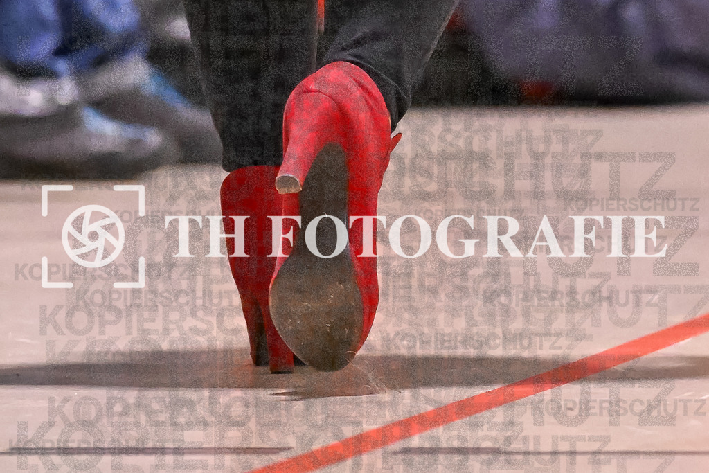 GER, SG Maulburg/Steinen - HSG Dreiland, Frauen-Handball, Oberliga Suedbaden, 3. Spieltag, Saison 2024/2025, 12.10.2024 | High Heels in RotGER, SG Maulburg/Steinen - HSG Dreiland, Frauen-Handball, Oberliga Suedbaden, 3. Spieltag, Saison 2024/2025, 12.10.2024Foto: TH Fotografie/Thomas Hess