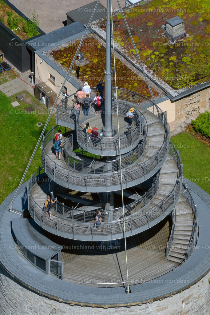 4045859 | ERFURT 14.06.2021 Bauwerk des Aussichtsturmes " Aussichtsturm Egapark " auf dem Gelände der " BUGA 2021 " im " egapark " im Ortsteil Brühlervorstadt in Erfurt im Bundesland Thüringen, Deutschland. Weiterführende Informationen bei: Bundesgartenschau Erfurt 2021 gemeinnützige GmbH,  Erfurter Garten- und Ausstellungs gemeinnützige GmbH,  Landeshauptstadt Erfurt. // Structure of the observation tower "Aussichtsturm Egapark" on the premises of the "BUGA 2021" in the "egapark" in the district Bruehlervorstadt in Erfurt in the state Thuringia, Germany. Further information at: Bundesgartenschau Erfurt 2021 gemeinnuetzige GmbH,  Erfurter Garten- und Ausstellungs gemeinnuetzige GmbH,  Landeshauptstadt Erfurt. Foto: Gerhard Launer